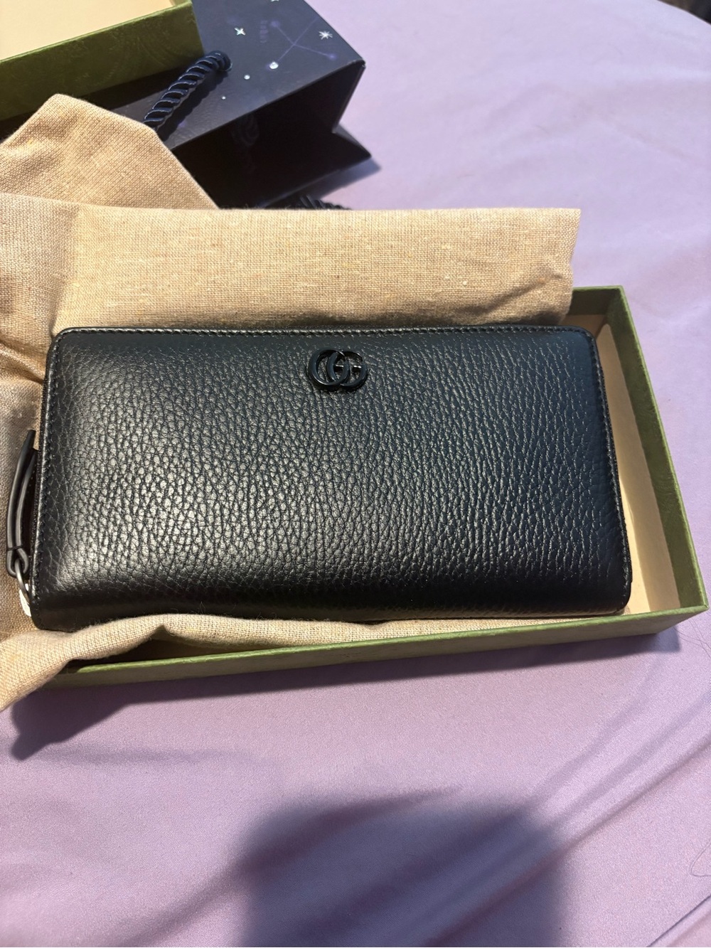Gucci Black Pebbled Leather Zip Wallet with GG Emblem